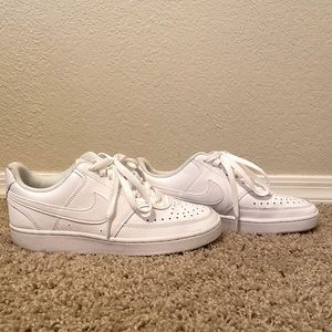 Nike court visions low